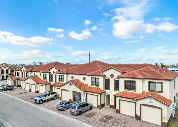 Luxury Oasis - Pool, Bbq, Patio - Cape Coral, Florida